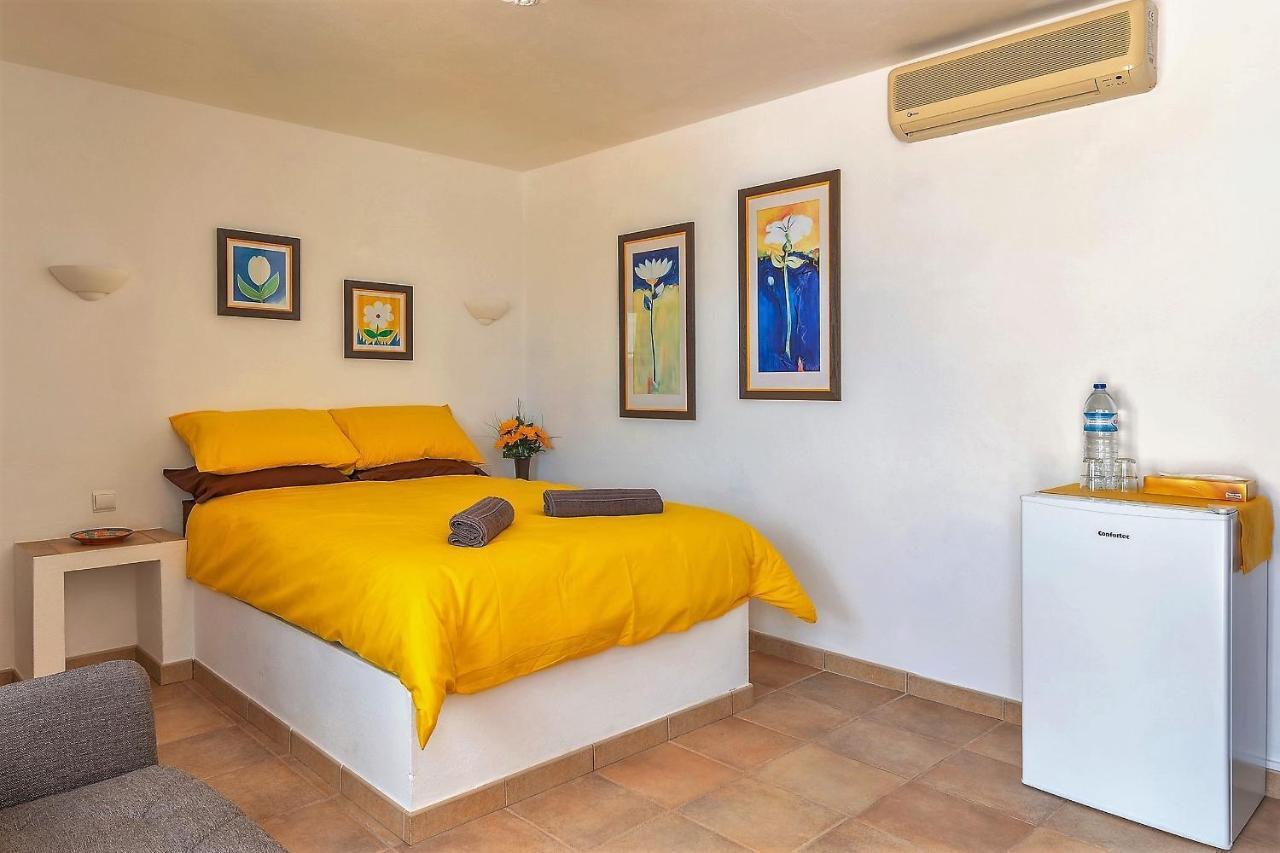 Casa Dos Ninos Bed and Breakfast São Bartolomeu de Messines Buitenkant foto